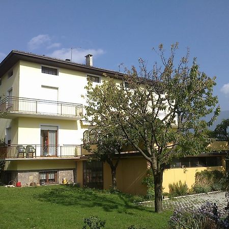 Casa Ferrari Monica Apartment Calceranica al Lago Exterior photo